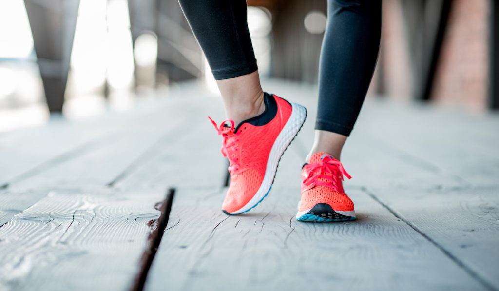 lady wearing an athletic shoes