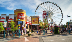 restaurants-and-places-of-entertainment-during-a-sunny-day